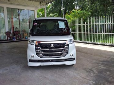 Suzuki Spacia Custom Z