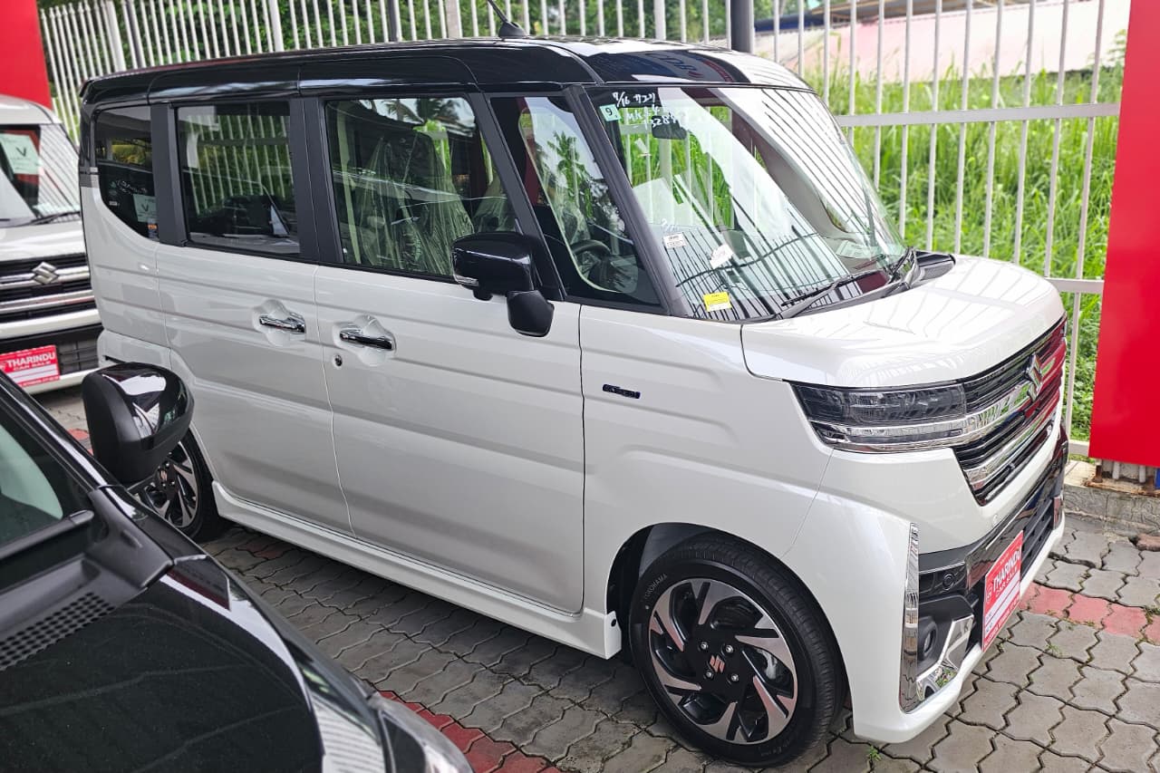 Suzuki Spacia Custom XS Turbo